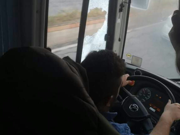 Pullman del Messina assaltato ad Acireale