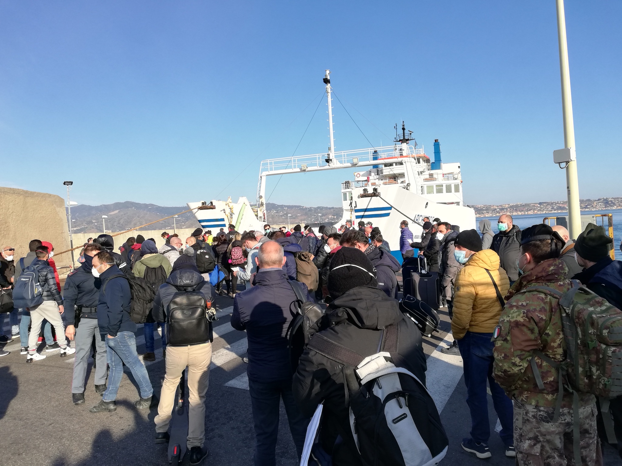 Disagi pendolari dello Stretto, insorgono Uil e Uil-Fpl: "Personale sanitario penalizzato"