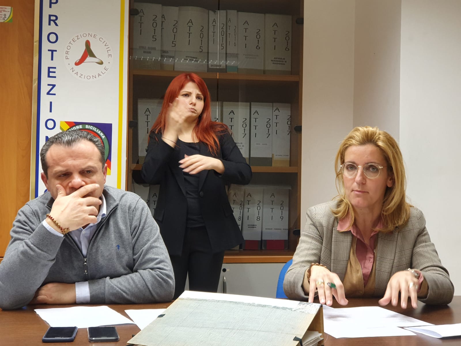 Ristoranti e locali multati, De Luca tuona: "Ci vuole il coprifuoco"