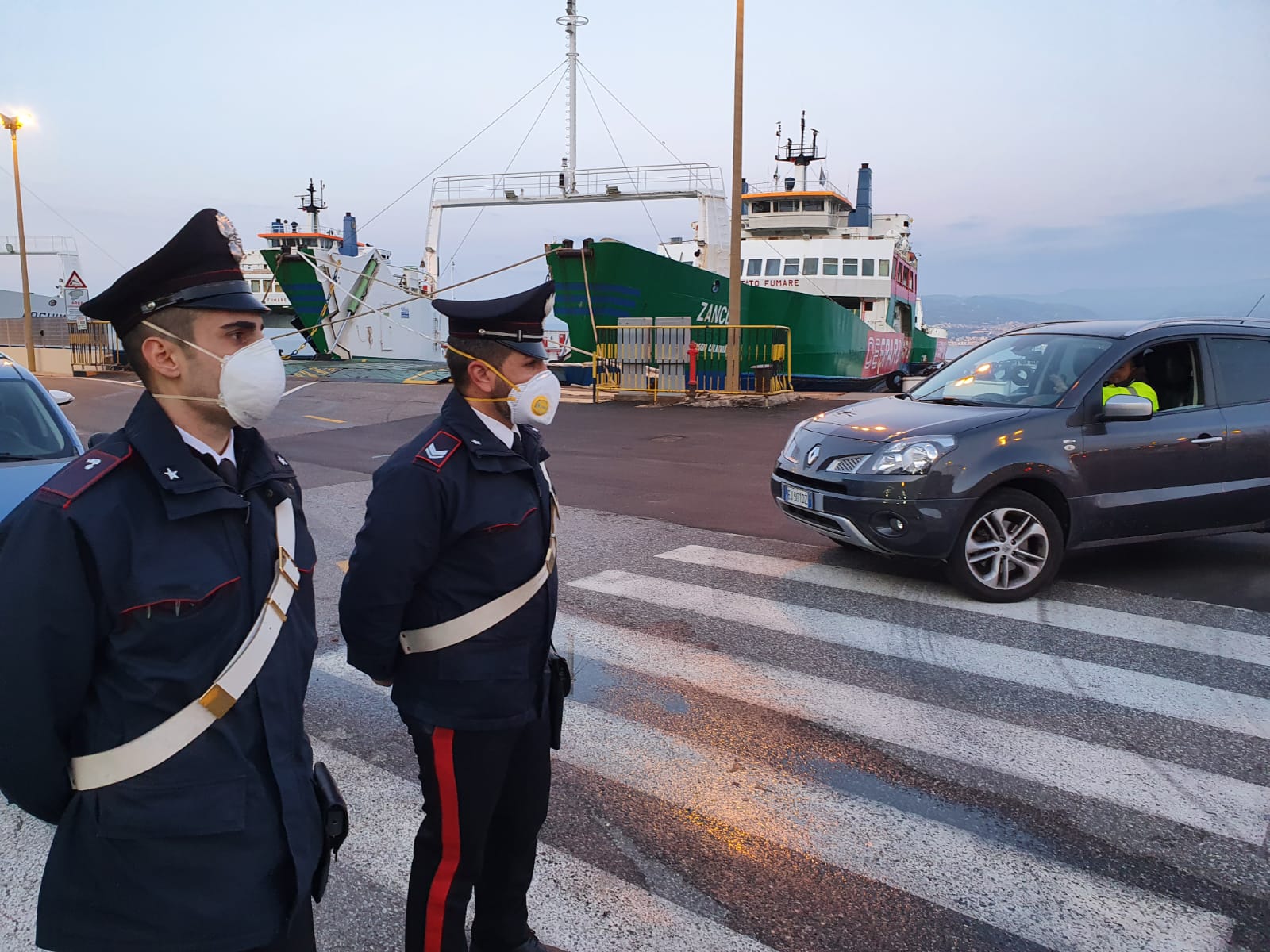 Green pass sullo Stretto: “Lo Stato non si opporrà alle ordinanze di Sicilia e Calabria”