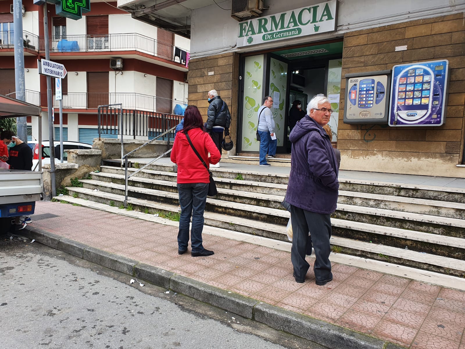 Coronavirus, nuovi orari di apertura e chiusura per le farmacie