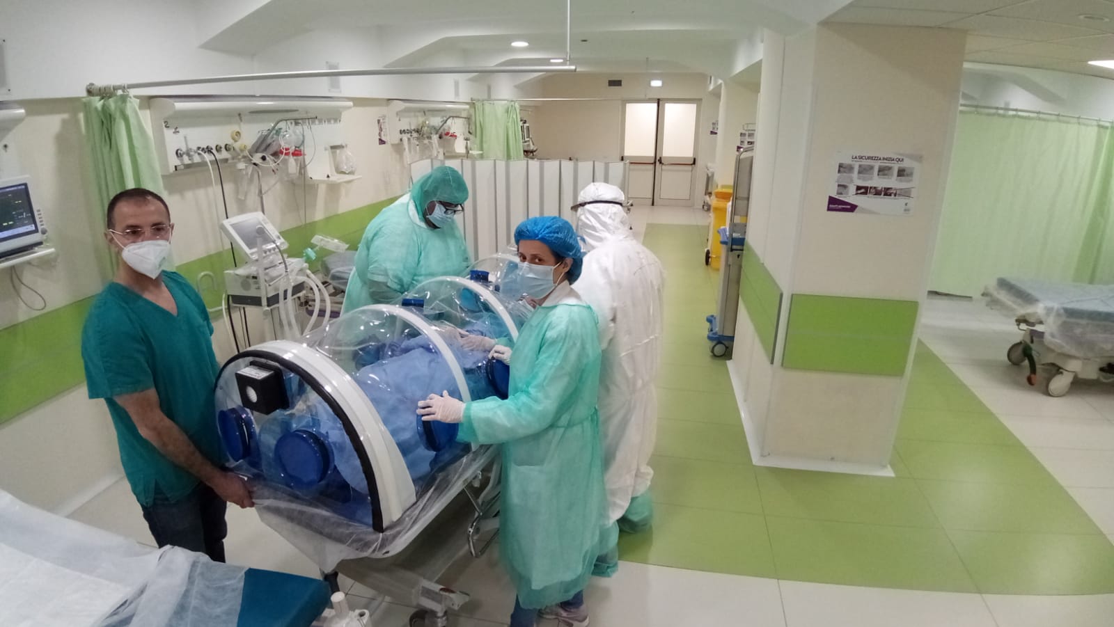 Covid 19, l'Irccs si dota di camera di isolamento a pressione negativa