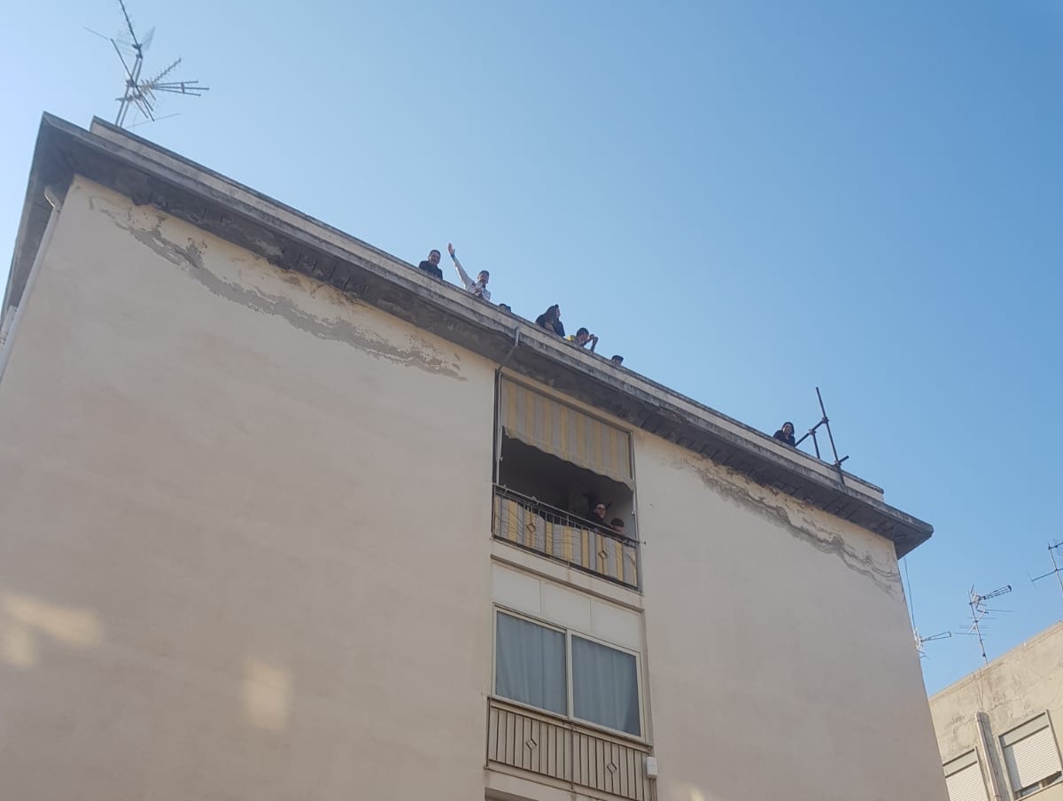 Festa in terrazza alle Case Matteotti, interviene la polizia