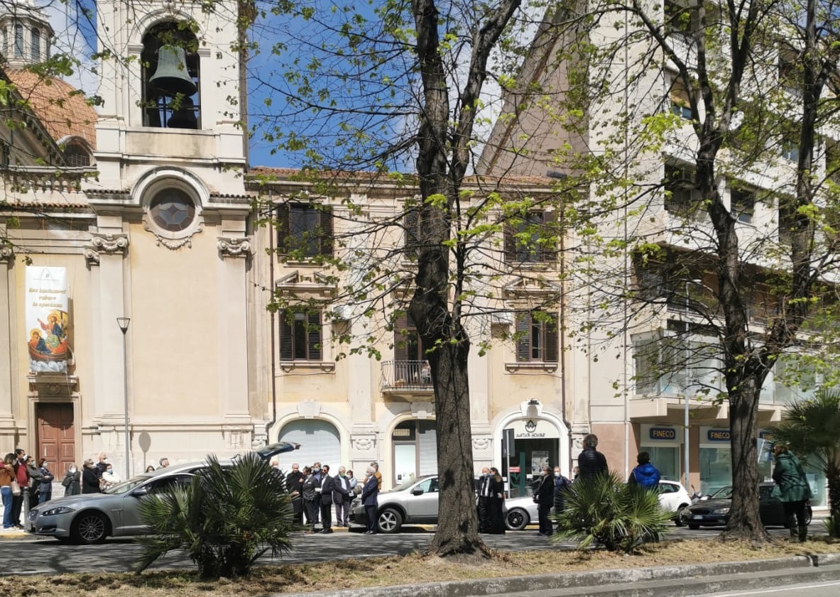 Accompagnamento alla chiesa di Santa Caterina: ma non erano vietati?