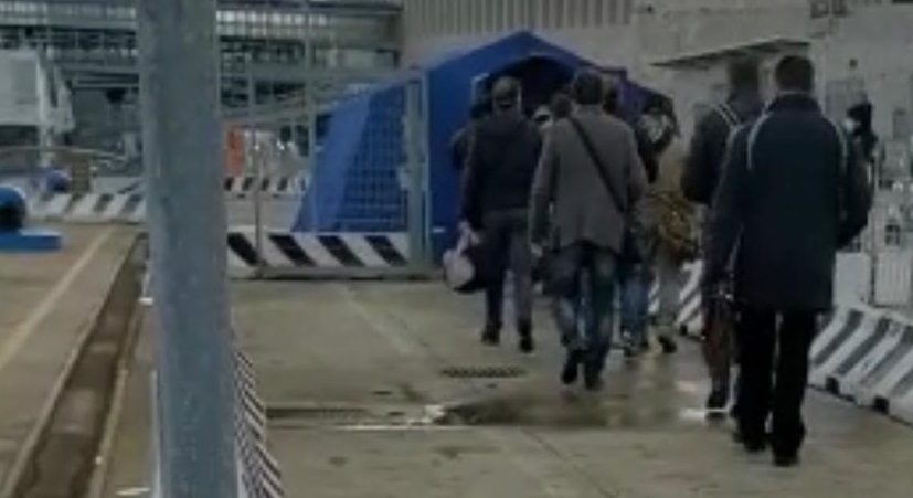 La denuncia di Filt Cgil e UIltrasporti: "Nessun controllo sanitario tra lo Stretto"