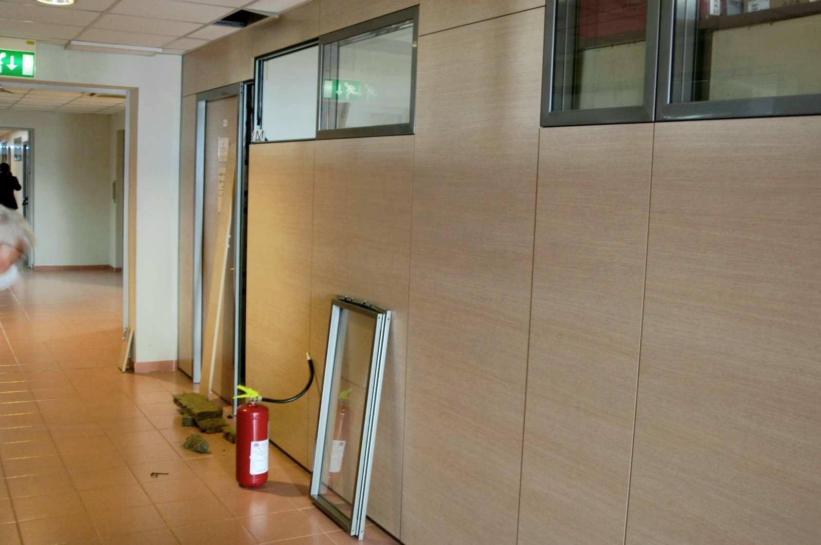 Vandali fanno irruzione al Palacultura e all'Asp