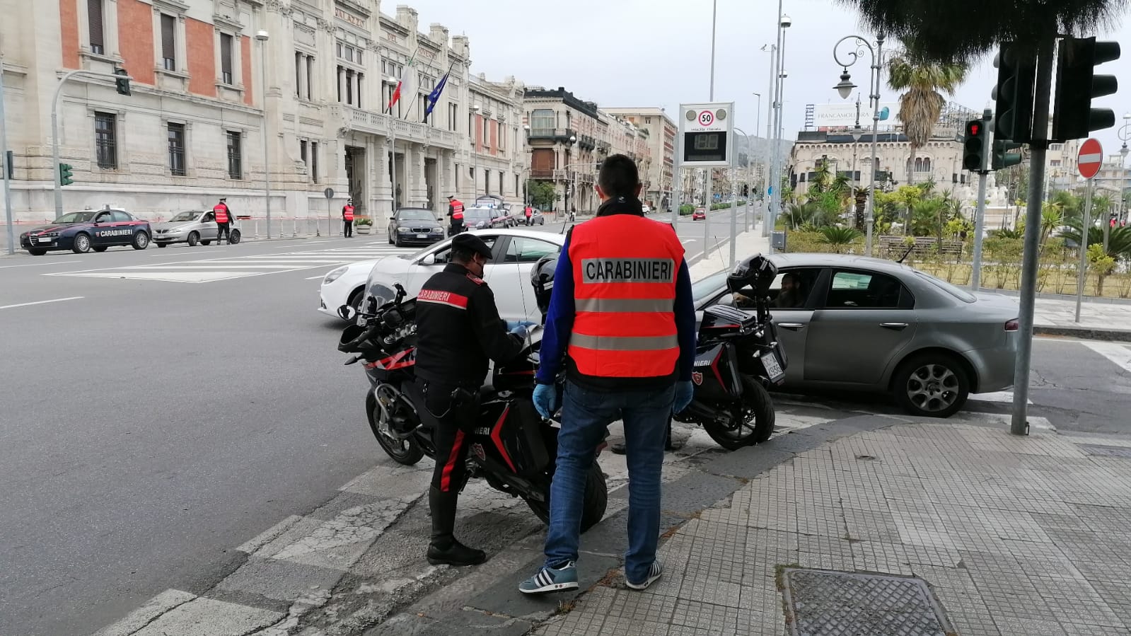 Controlli stradali e autocertificazioni, caccia ai furbetti