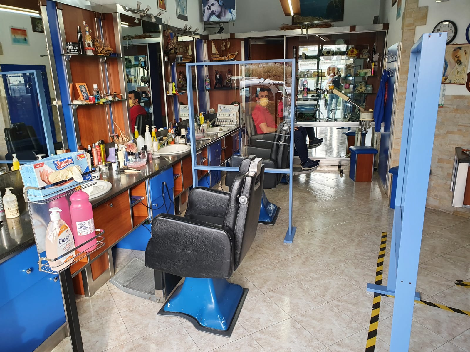 Fase 2, riaprono le attività ma a certe condizioni: ecco quali