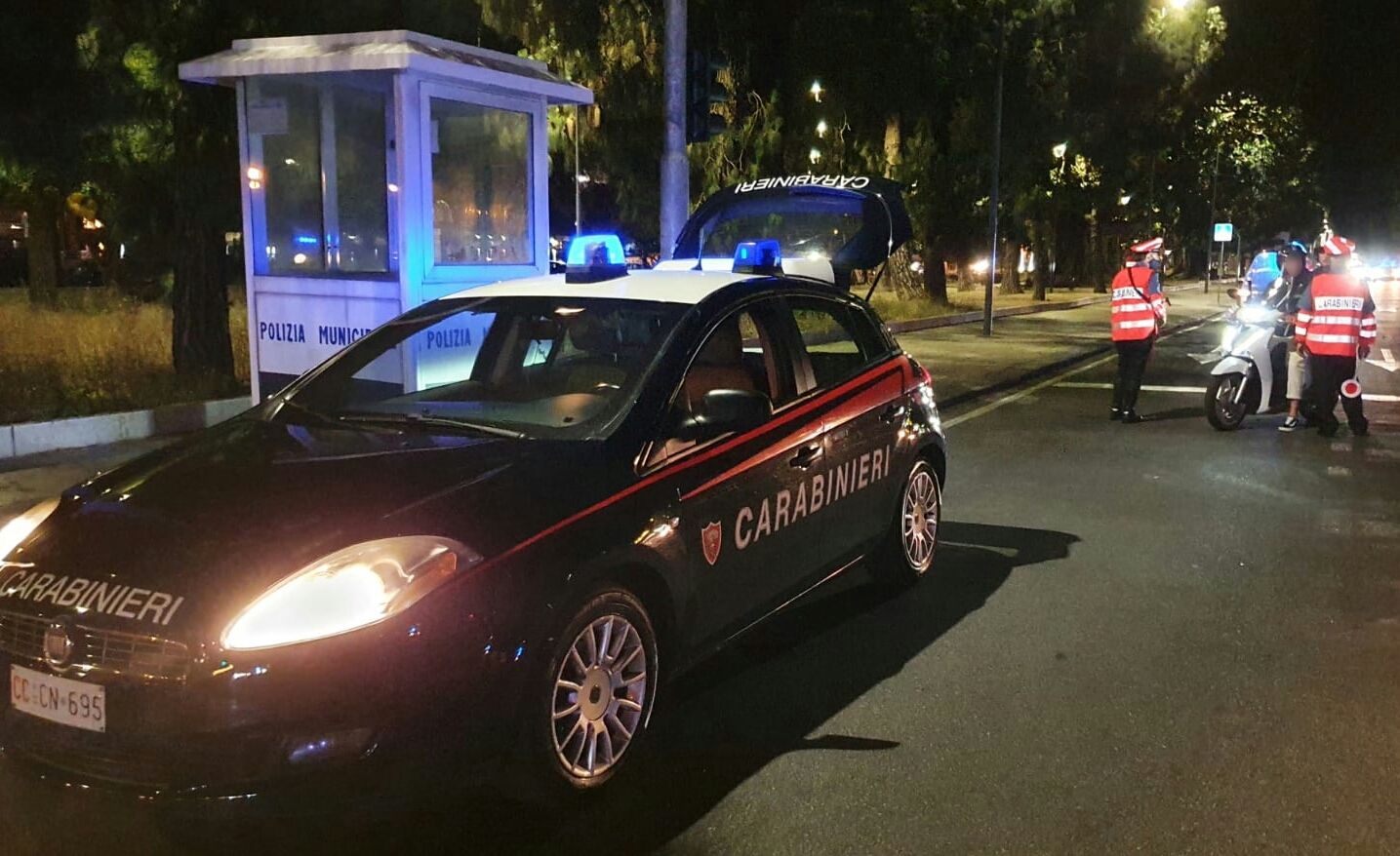 Week end sicuro, controlli e denunce a raffica