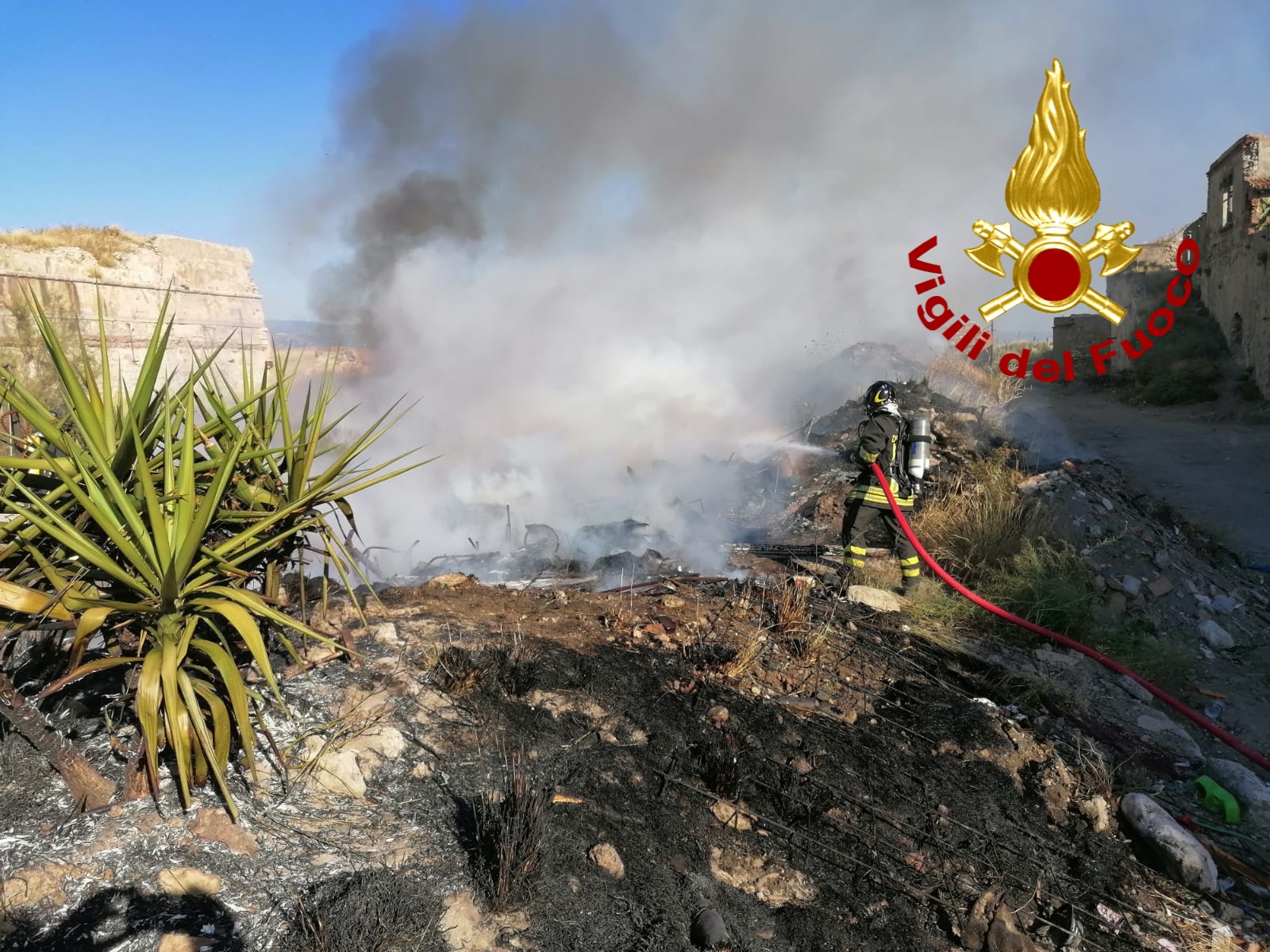 Real Cittadella, discarica abusiva in fiamme