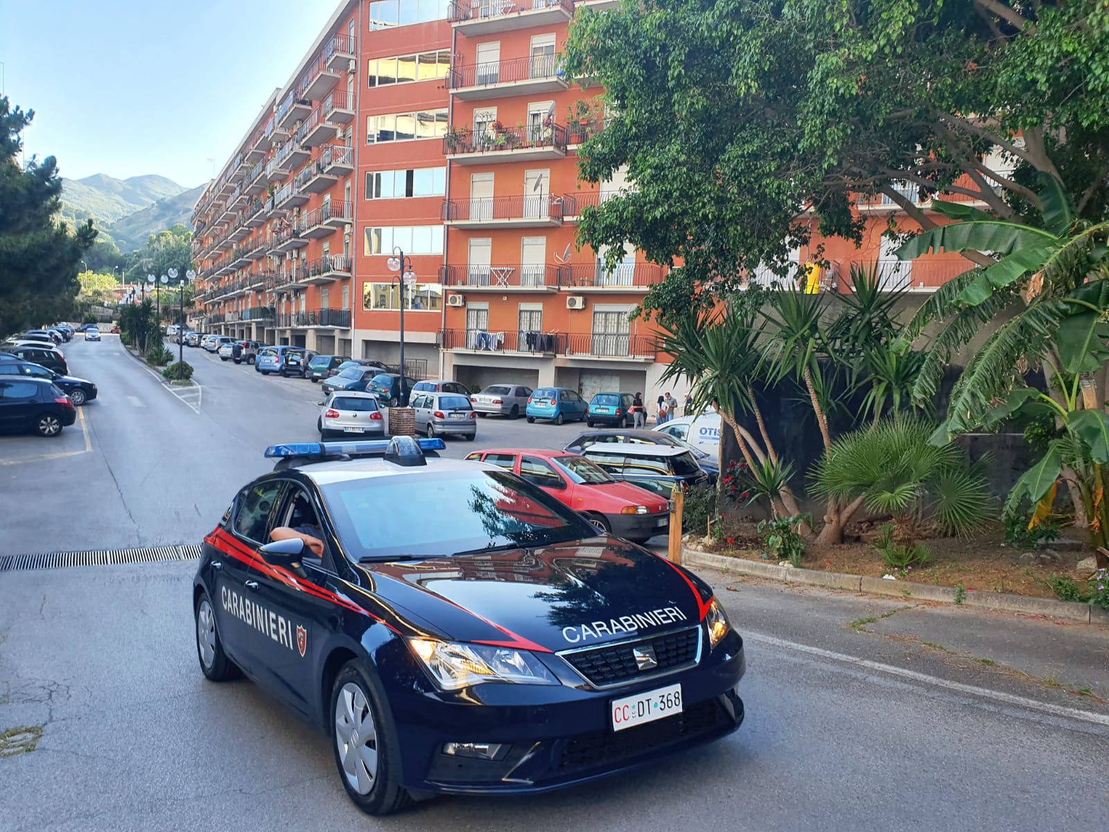 Bordonaro, lite condominiale finisce a pistolettate