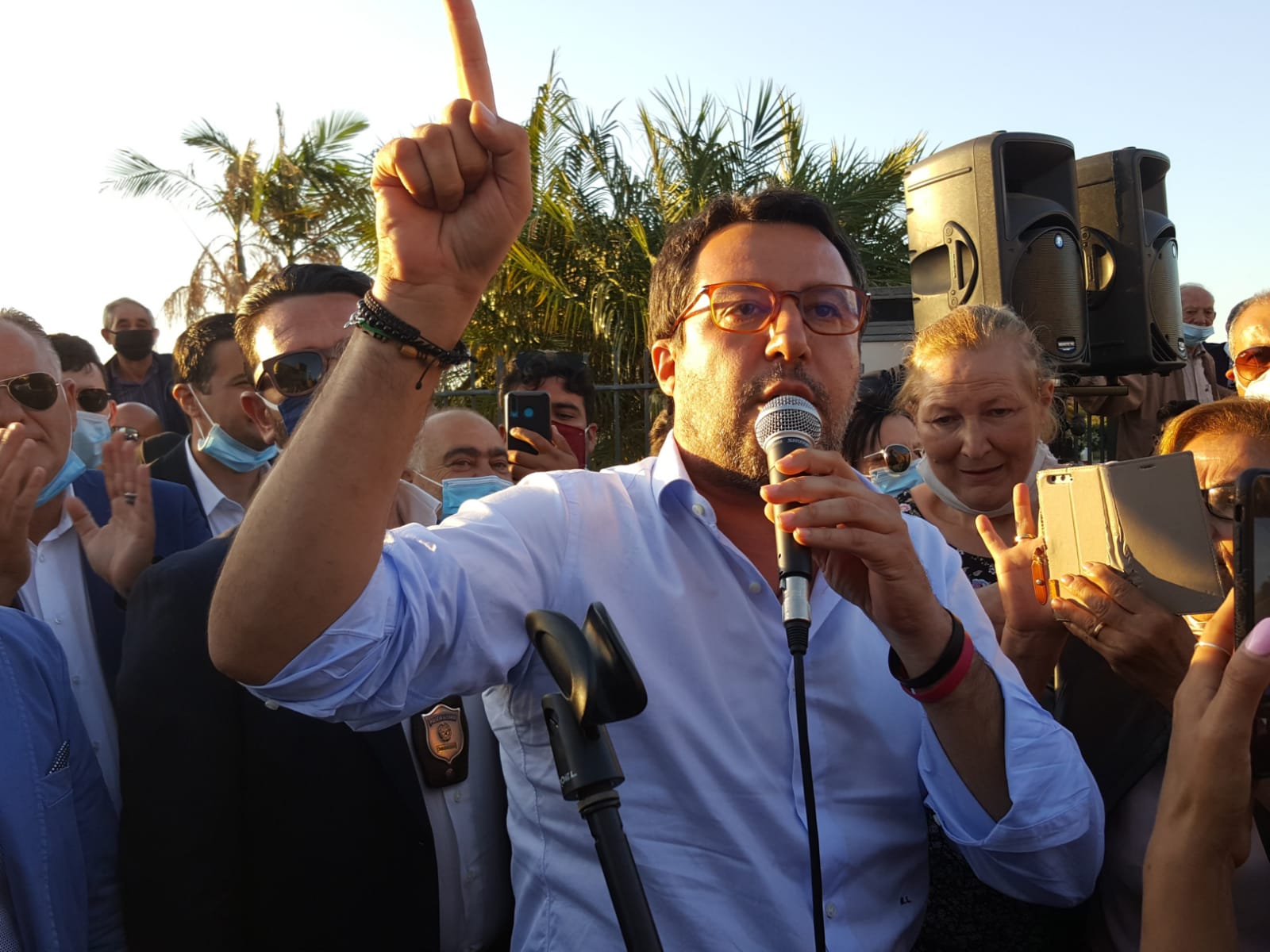 Matteo Salvini: "Presto parlare di De Luca alla Regione"