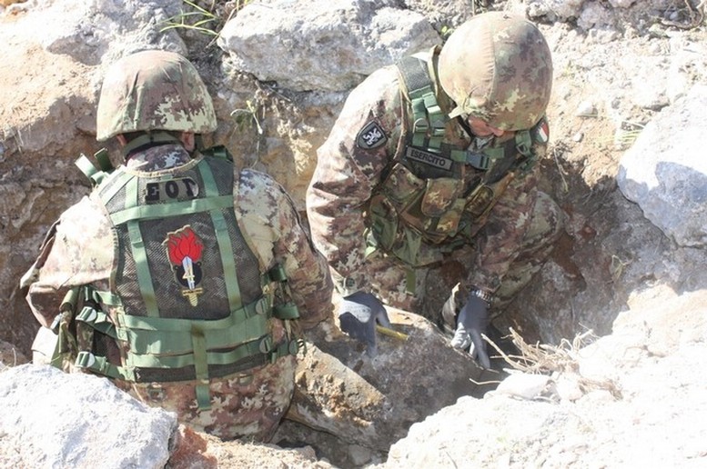 Naso, ordigno bellico rinvenuto in campagna