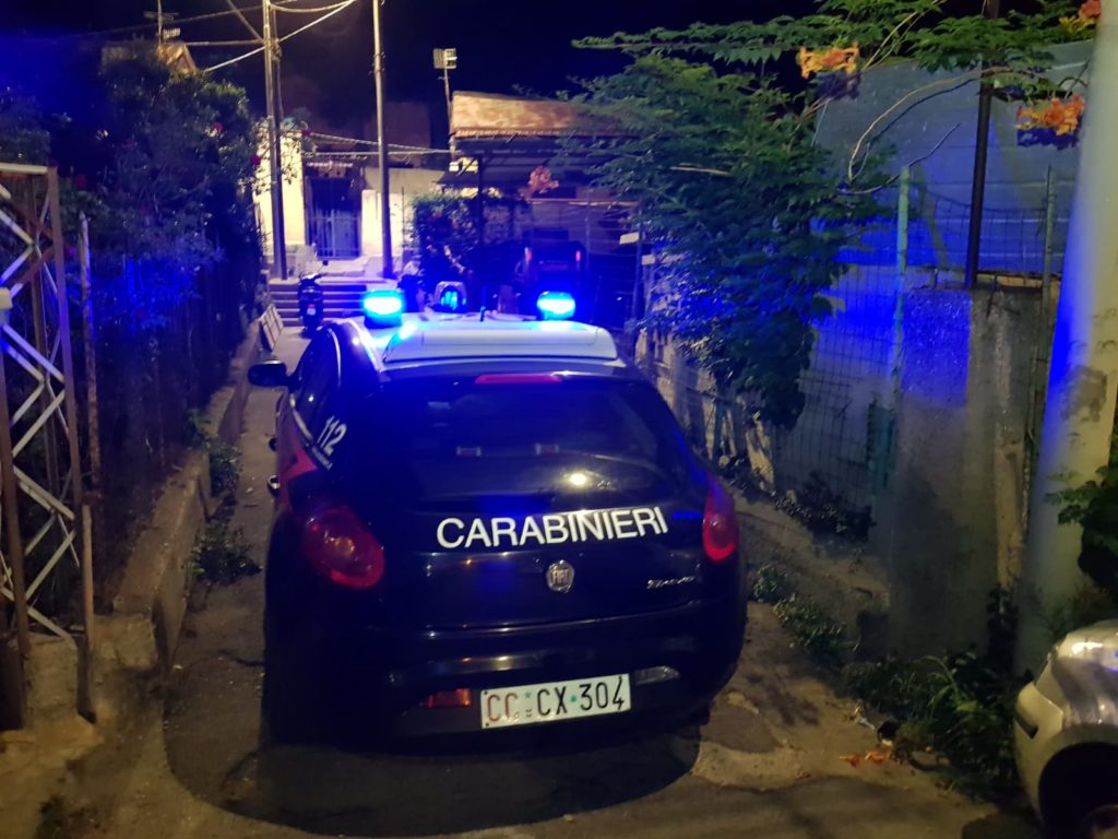 Nipote schiaffeggia boss, vendetta a Mangialupi. Due arresti