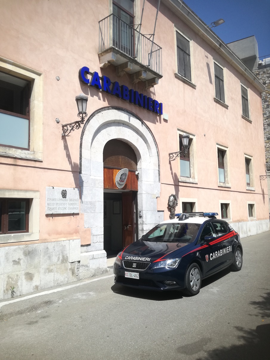 Allaccio abusivo alla rete idrica: arrestato esercente