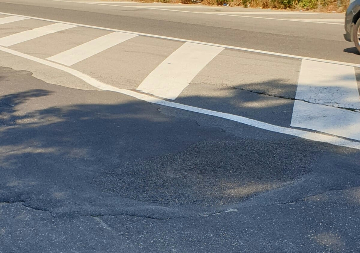 Mili Marina, sprofonda la strada dell'indifferenza