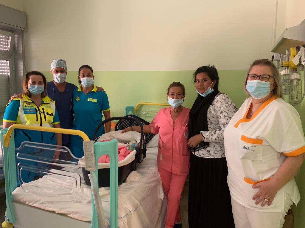 Raisha e mamma Covid lasciano l'ospedale