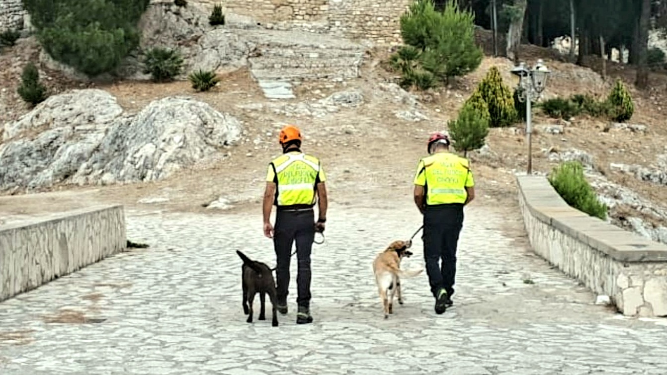 Madre e figlio spariti, ricerche vane nella notte