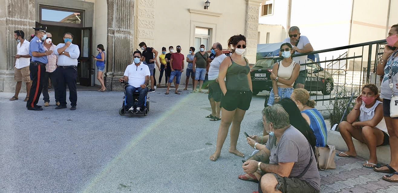 Giovane morta a Lipari, occupato l’ospedale