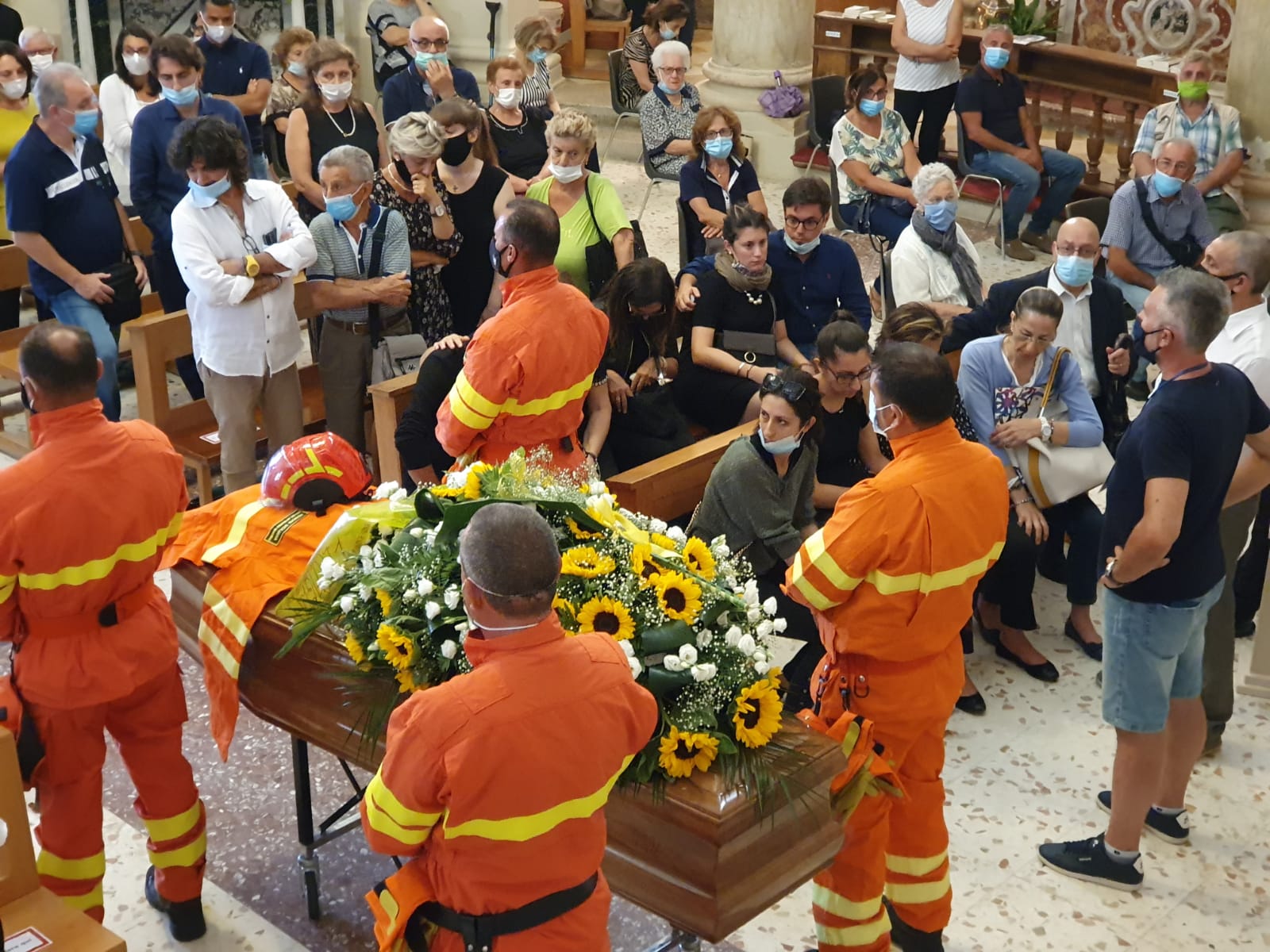 Messina piange Paolo, eroe della Forestale. FOTO