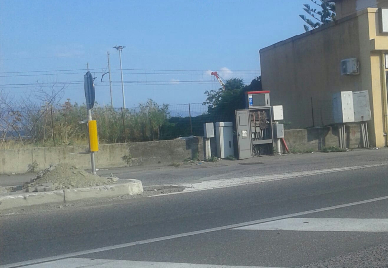 Sportello aperto, rebus cabina a Tremestieri