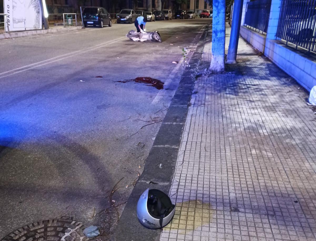 Si schianta contro un albero, 31enne in fin di vita