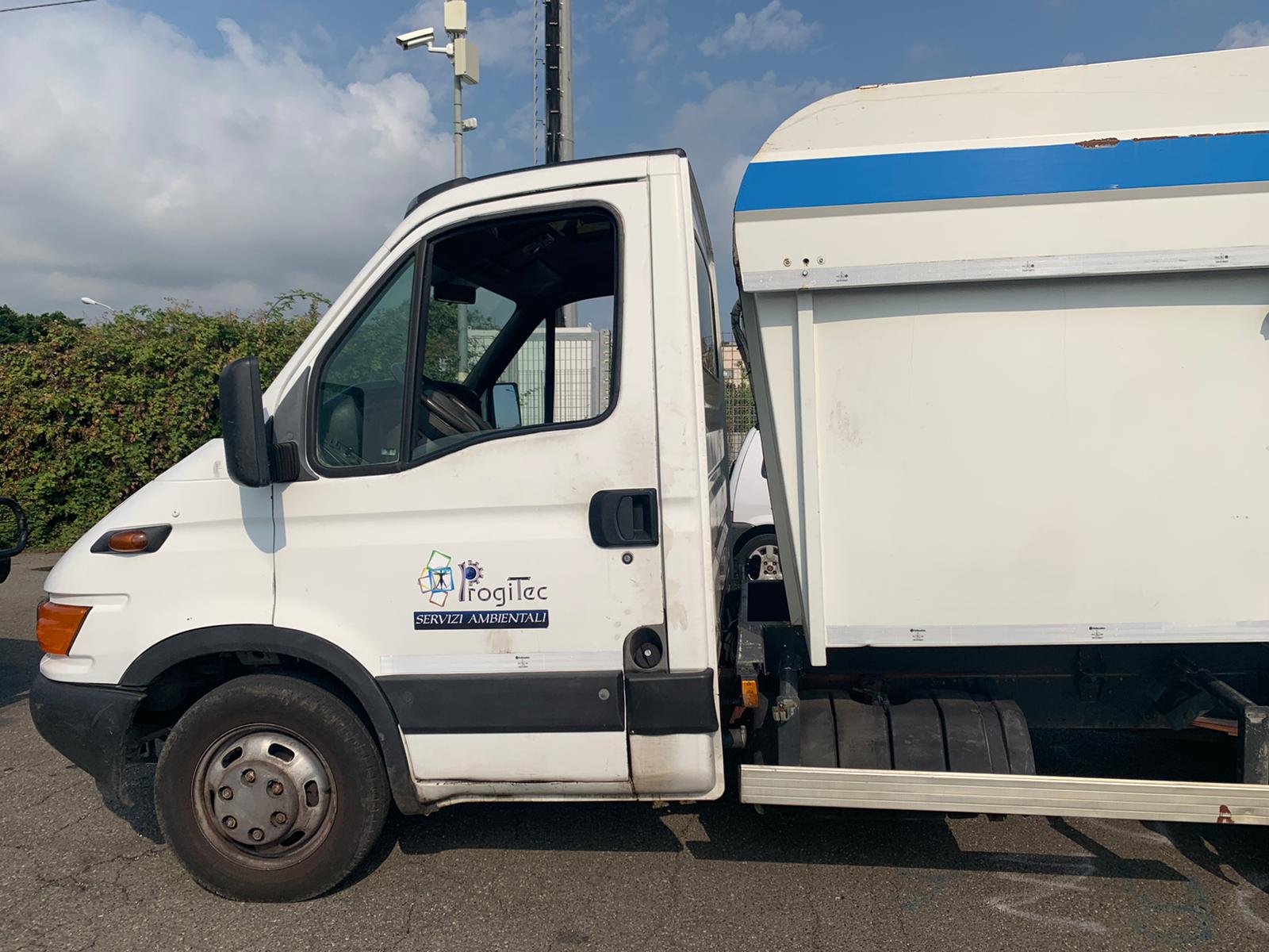 Raccolta rifiuti, a Giardini lavoratori senza stipendio