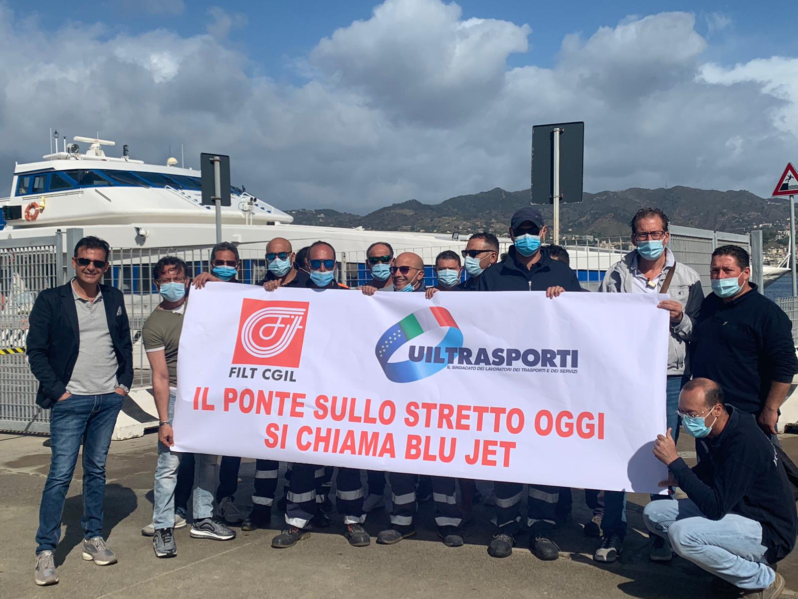 Blu Jet, non si ferma la protesta dei marittimi