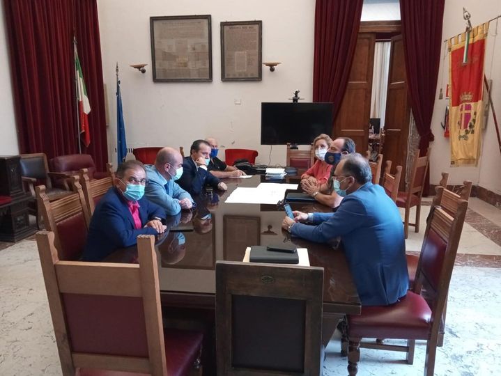 Via Consolare Pompea, De Luca: "I nuovi divisori sono efficaci"