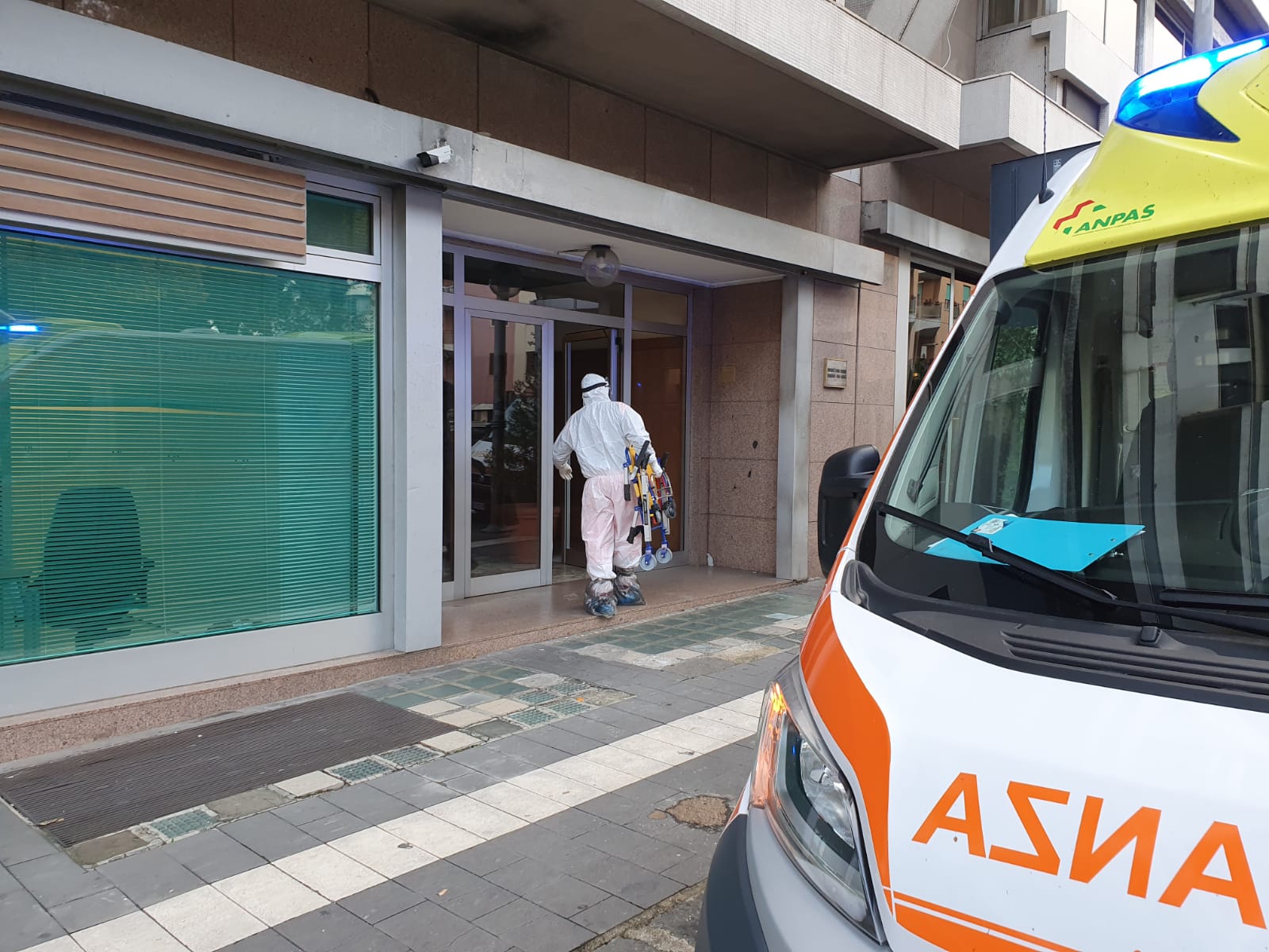 Focolaio alla casa di riposo "Cannizzaro": 23 positivi su 24