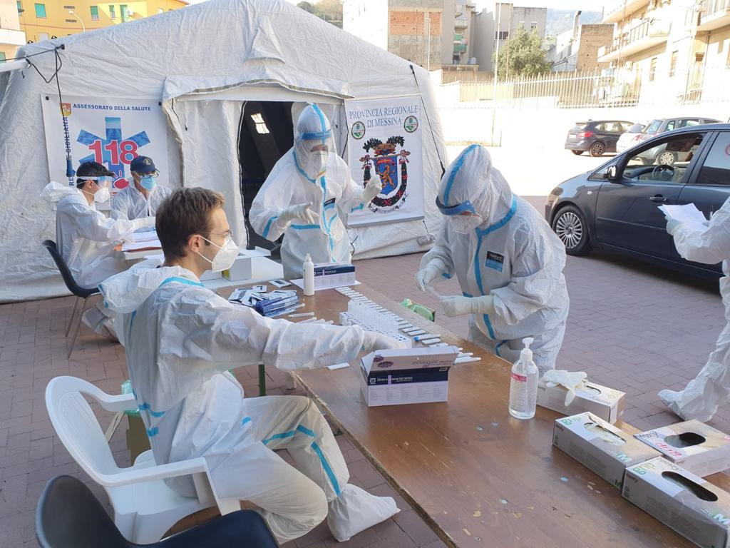 Screening anti-Covid al "Minutoli": oltre mille tamponi e 35 positivi