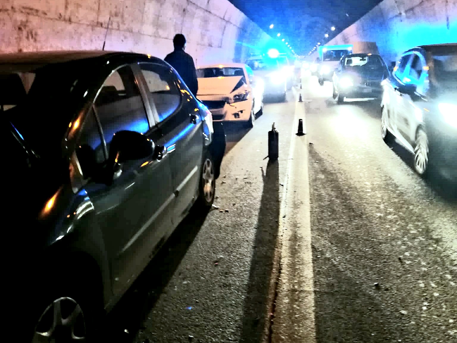 Tamponamento in galleria, tangenziale in tilt