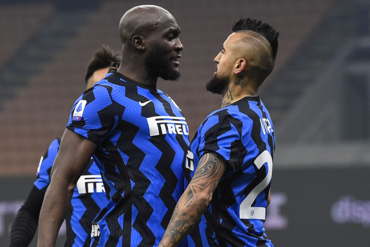 L’Inter batte 2-0 la Juventus, gol di Vidal e Barella