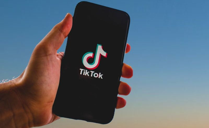 Garante privacy dispone blocco Tik Tok profili non verificati