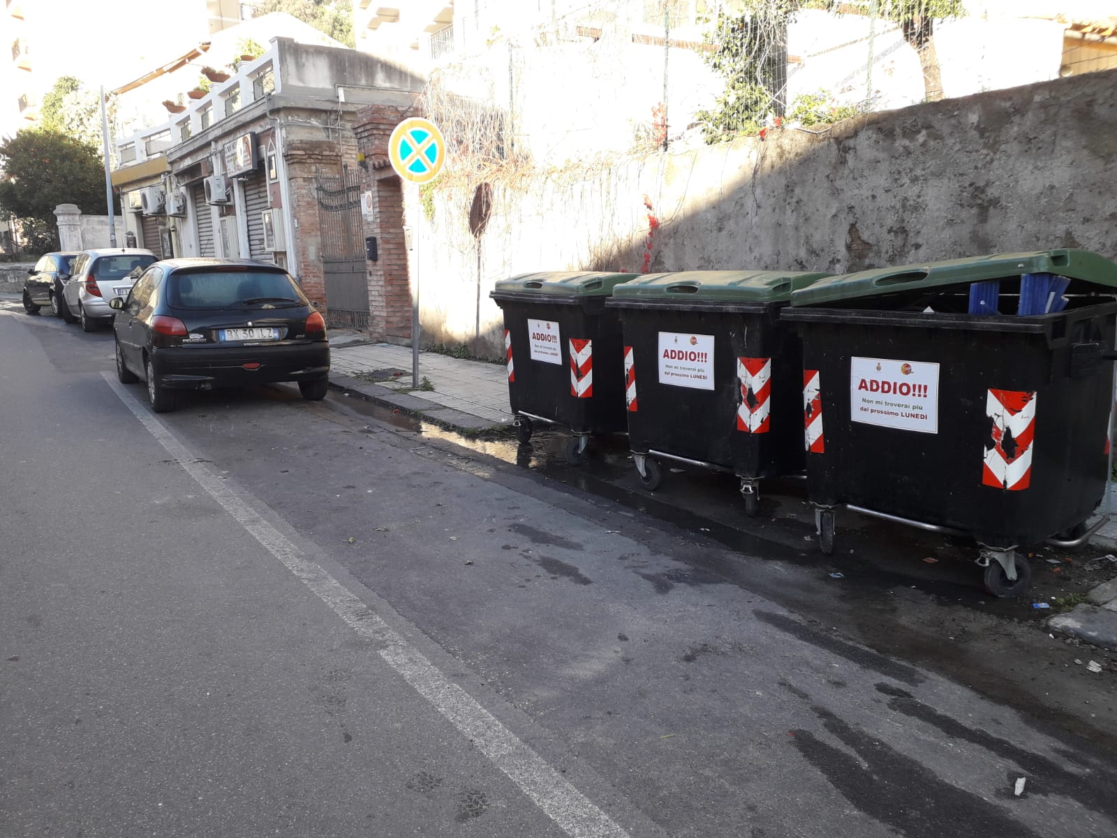 Addio cassonetti in centro, scatta la differenziata. Kit in distribuzione