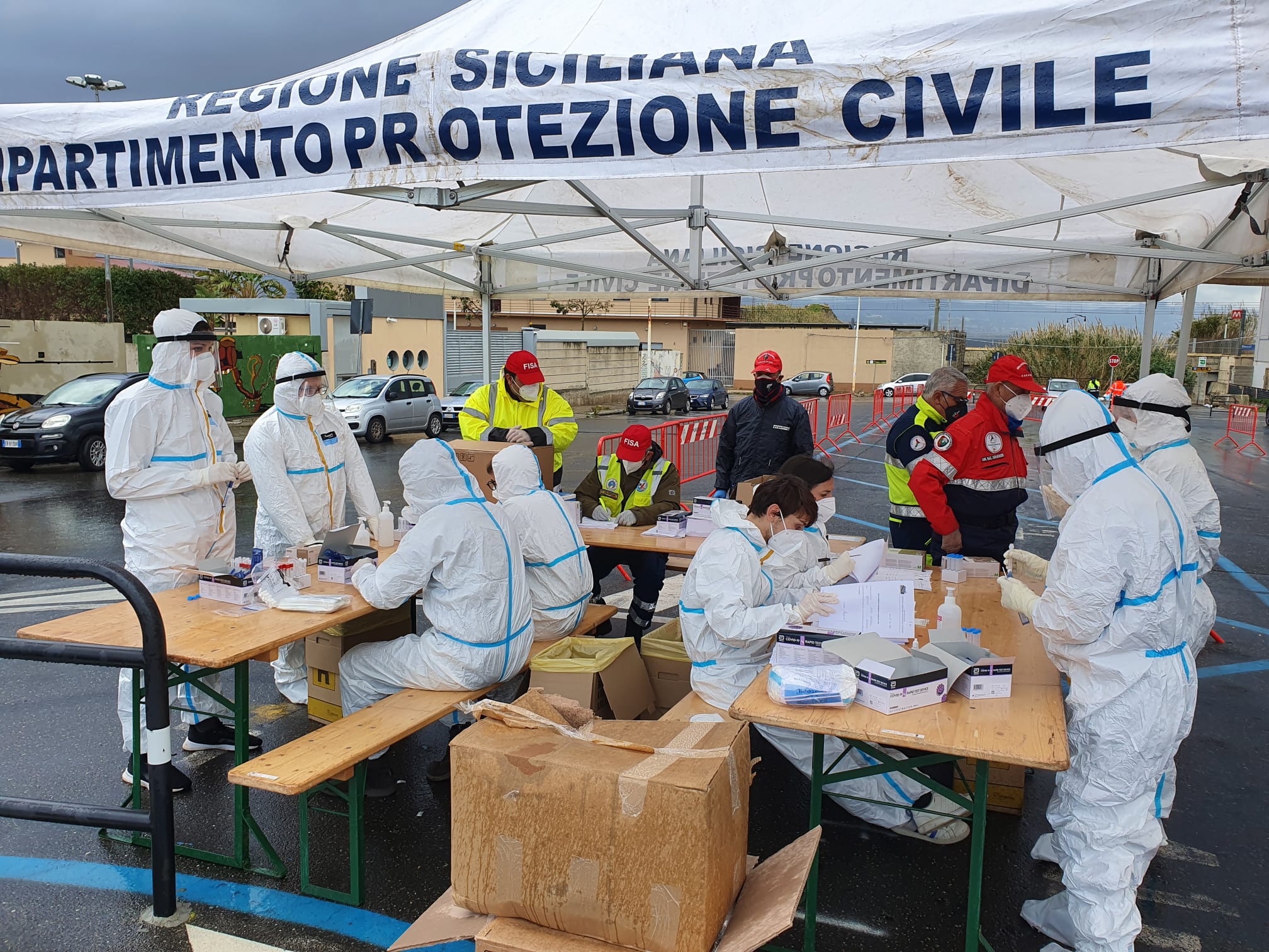 Covid: 21 morti 666 contagi, schizza il tasso di positività