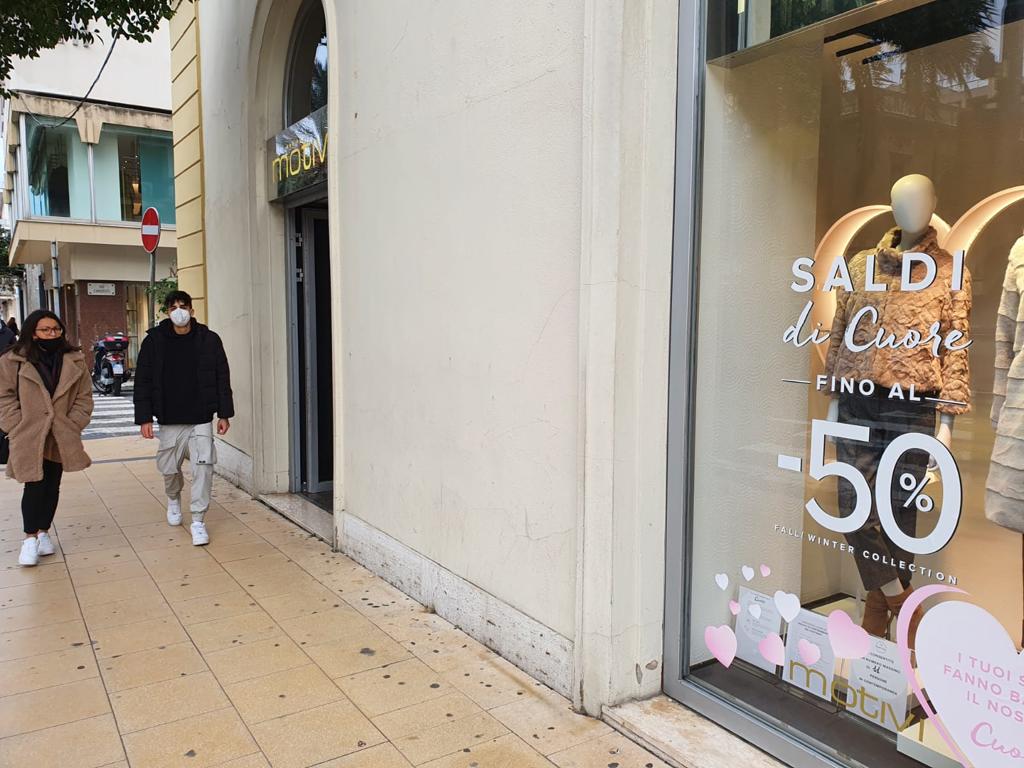 Saldi invernali: a Messina lo shopping non decolla