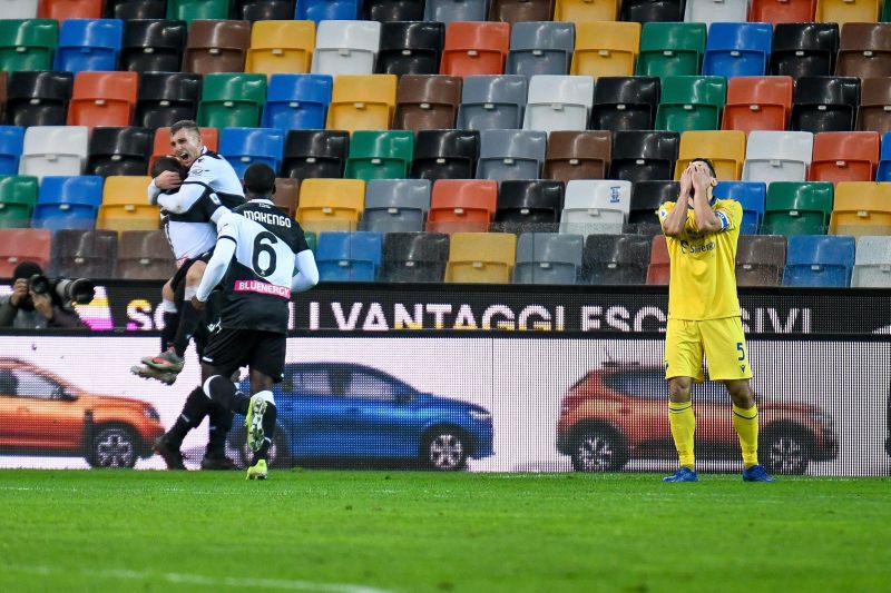 L’Udinese passa nel finale, Verona sconfitto 2-0
