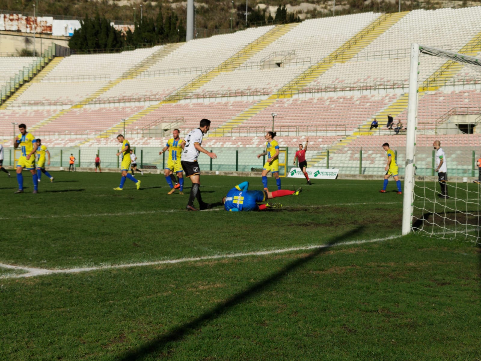 CALCIO SERIE D – Acr Messina non supera l'ostacolo Licata. Fc Messina, buon pari a Castrovillari