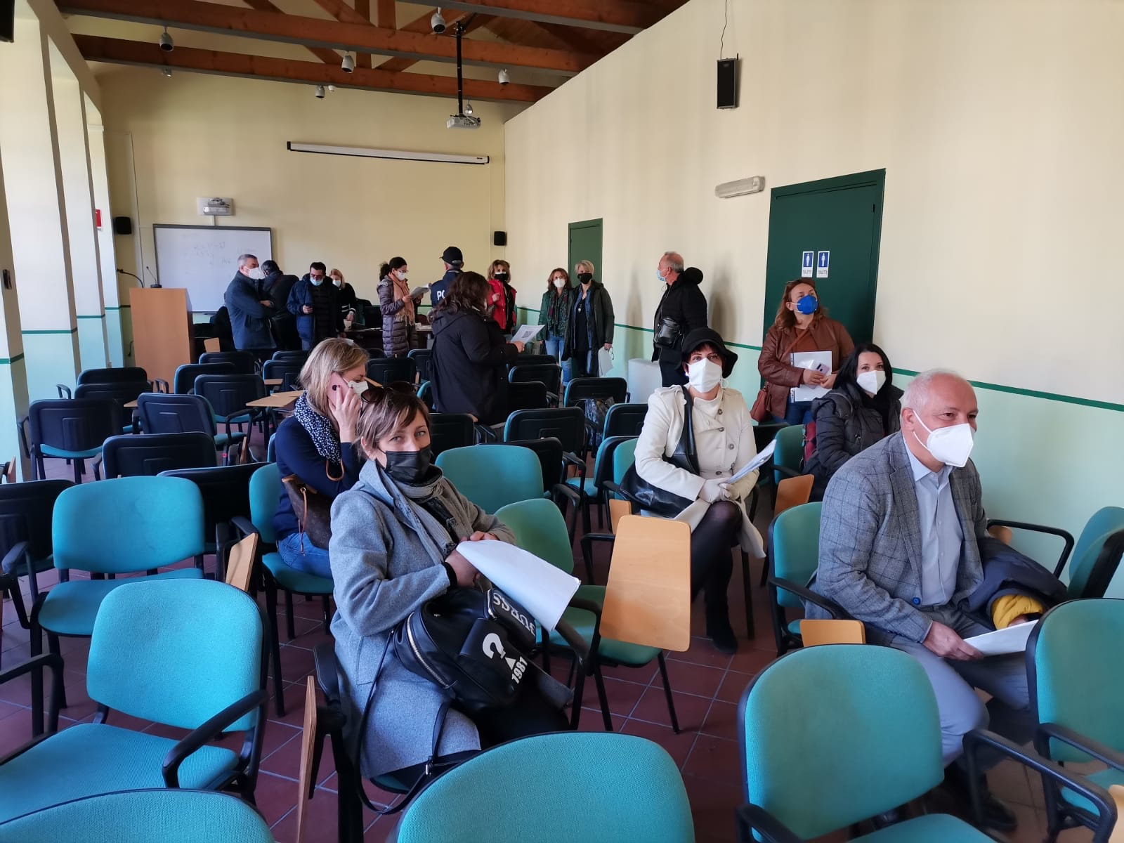 Al via alla vaccinazione docenti: ecco come prenotarsi