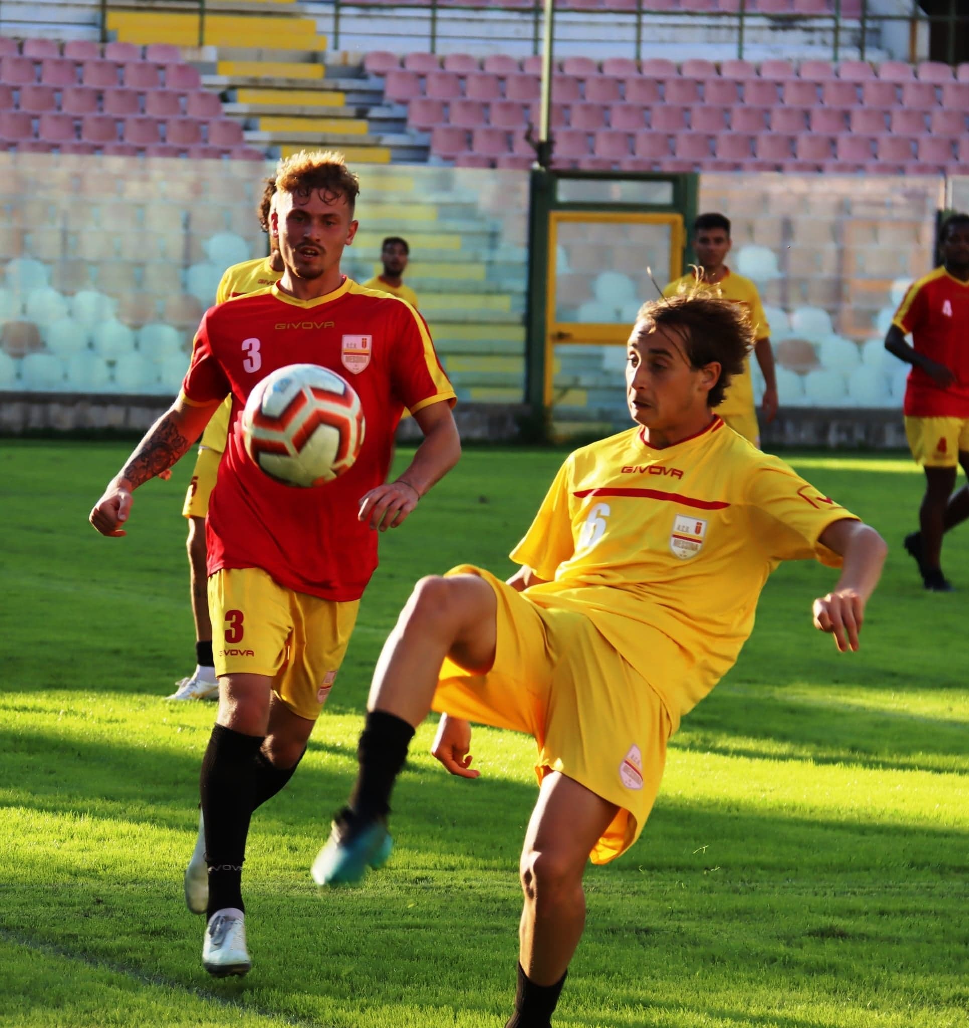 CALCIO SERIE D – Carbonaro fa felice il FC Messina. ACR sciupona raggiunta dal Ragusa