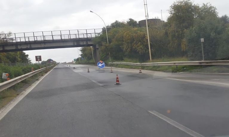 Buche sull’A18, Amata: “A rischio la vita degli automobilisti”