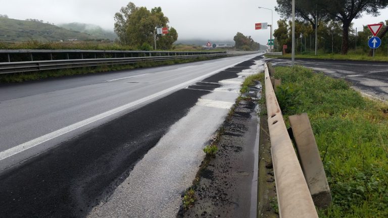 A18 riaperta, ma si lavora ancora sul costone