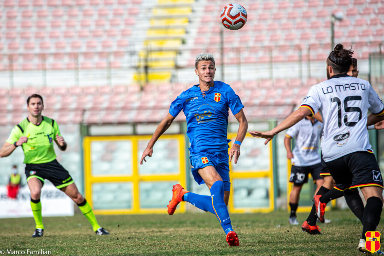 CALCIO SERIE D – Scontro fratricida oggi al San Filippo tra le due squadre messinesi