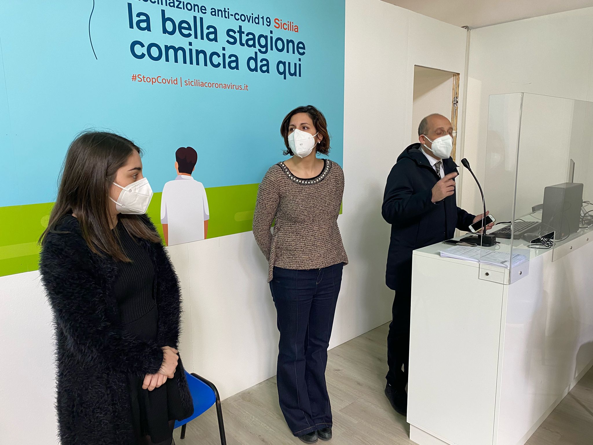 Hub Fiera, un minuto di silenzio per vittime Covid