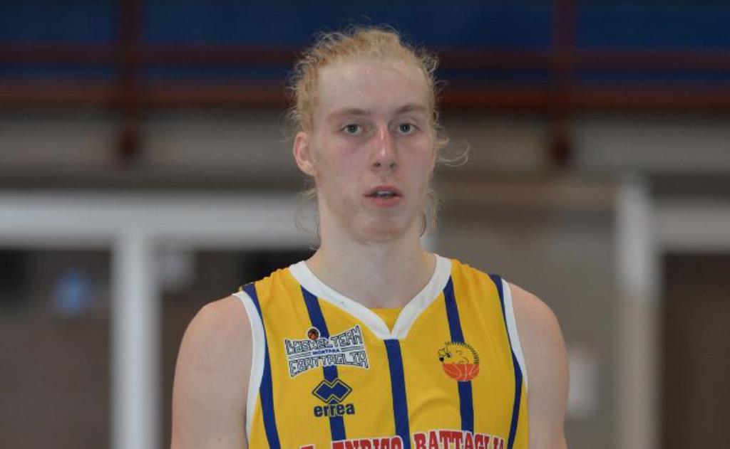 BASKET – Gold & Gold Messina rescinde con Rain Raadik e ingaggia Rokas Pocius