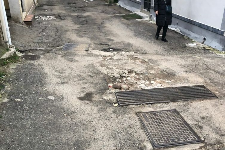 Strade disastrate, Ora Messina: “Buche divenute crateri”