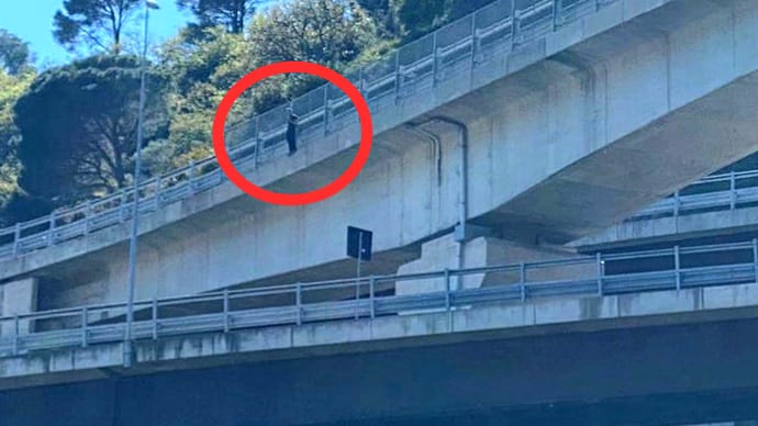 Giostra, voleva lanciarsi dal viadotto: salvato