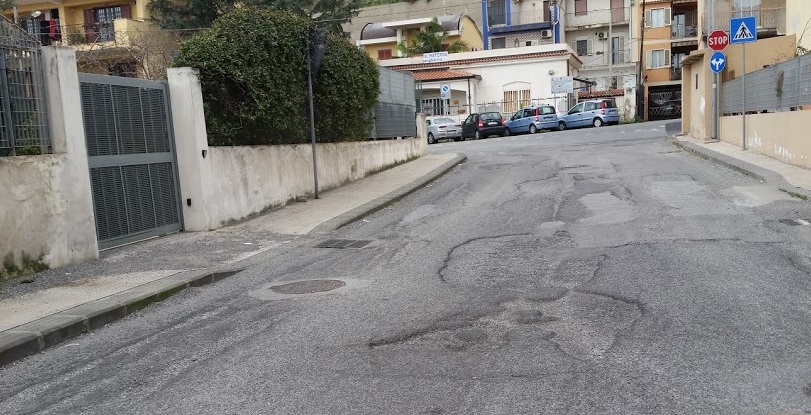 Santa Margherita: strade ridotte a groviera, ma nessuno “vede”
