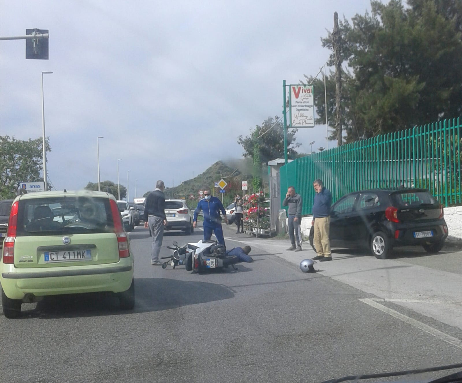 Scontro auto-scooter, un ferito a Mili